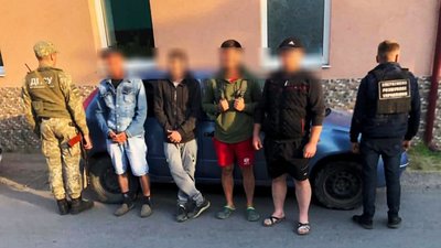 Намагались незаконно потрапити до Румунії: на Закарпатті затримали дві групи чоловіків Намагались незаконно потрапити до Румунії: на Закарпатті затримали дві групи чоловіків