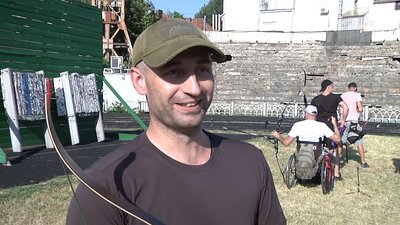 В Одесі спортсмени-лучники готуються до паралімпійських змагань В Одесі спортсмени-лучники готуються до паралімпійських змагань