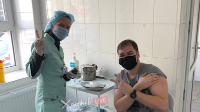 Вакцину від COVID на Харківщині серед перших отримав редактор інтернет-спільноти