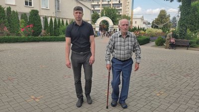 У Луцьку попрощалися із 37-річним загиблим бійцем Романом Гошком У Луцьку попрощалися із 37-річним загиблим бійцем Романом Гошком