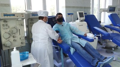 Прикарпатський військовослужбовець здавав кров майже сотню разів