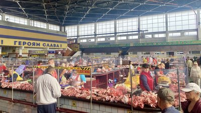 Ціни на м’ясо: чи подорожчала свинина та курятина на житомирському ринку Ціни на м’ясо: чи подорожчала свинина та курятина на житомирському ринку