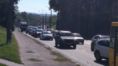 Перекриття Харківської в Сумах: де ускладнений рух транспорту Перекриття Харківської в Сумах: де ускладнений рух транспорту