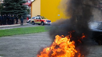 Три аварійно-рятувальні автомобілі отримали пожежники Тернопільщини Три аварійно-рятувальні автомобілі отримали пожежники Тернопільщини