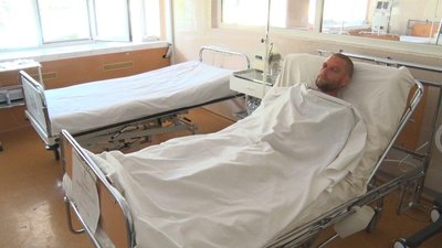 У Дніпрі прооперували пораненого на Донбасі 39-річного бійця з Івано-Франківщини