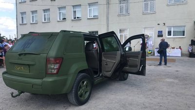 На Тернопільщині школярі зібрали гроші на авто для ЗСУ