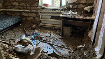 Будинки на Херсонщині після затоплення Будинки на Херсонщині після затоплення