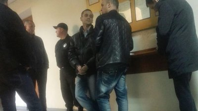 В Одесі обвинувачений з гранатою взяв у заручники двох суддів