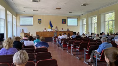 Сесія у Чутовому: звідки і чому воняє Сесія у Чутовому: звідки і чому воняє