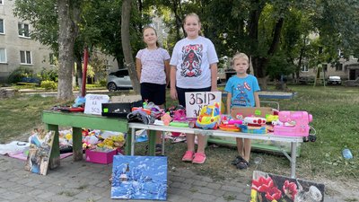 Бурштин, діти, ЗСУ, ярмарок, Франківщина
