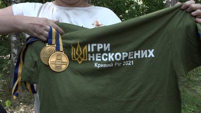Ветеранка із Житомирщини привезла зі змагань "Ігри Нескорених" дві золоті медалі