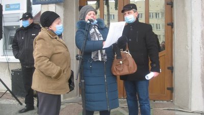 У Монастириськах відбувся мітинг проти підвищення цін на комунальні послуги