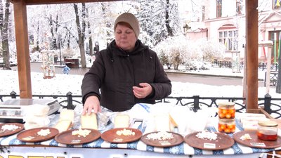 Від бринзи й вурди до натуральних чаїв і макарунів. У Франківську провели крафтовий ярмарок Від бринзи й вурди до натуральних чаїв і макарунів. У Франківську провели крафтовий ярмарок