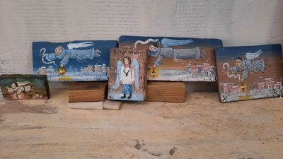 Завдяки пензлю та уяві. У Миколаєві художник створює мініатюри з янголами та пише ікони Завдяки пензлю та уяві. У Миколаєві художник створює мініатюри з янголами та пише ікони