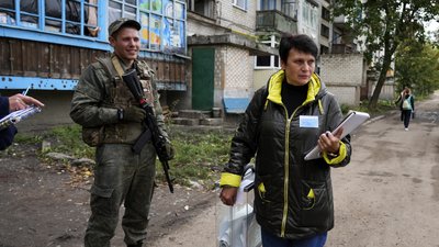 Злість, страх та втома. Жителі сходу та півдня України — про "приєднання" до РФ Злість, страх та втома. Жителі сходу та півдня України — про "приєднання" до РФ