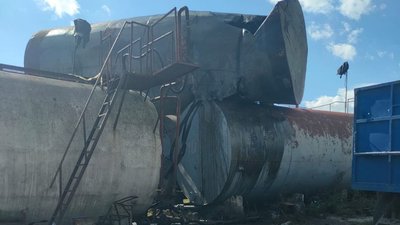 Російські війська вдарили по промисловій інфраструктурі в передмісті Миколаєва Російські війська вдарили по промисловій інфраструктурі в передмісті Миколаєва
