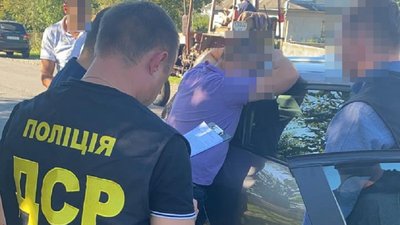 На Прикарпатті на хабарі впіймали посадовця місцевого відділу ДСНС На Прикарпатті на хабарі впіймали посадовця місцевого відділу ДСНС