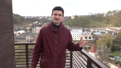 У ратуші на Тернопільщині відновлюють сходову клітку У ратуші на Тернопільщині відновлюють сходову клітку
