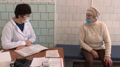 У селі на Черкащині людей вакцинували бустерною дозою проти COVID-19 У селі на Черкащині людей вакцинували бустерною дозою проти COVID-19