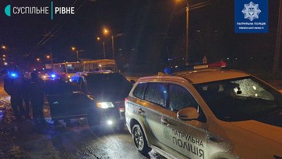 У Рівному затримали групу осіб, ймовірно причетних до розбійного нападу в Луцьку У Рівному затримали групу осіб, ймовірно причетних до розбійного нападу в Луцьку