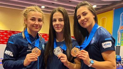 Україна завершила чемпіонат світу-2022 з боротьби з шістьма медалями: всі призери та медальний залік