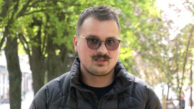"Я під обстрілами чекала його вдома. І буду чекати у Чернігові", — мати бійця, що боронить "Азовсталь"