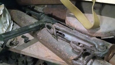 На Житомирщині чоловік облаштував у підвалі багатоповерхівки "музей" боєприпасів