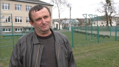 Голова Поморянської ТГ хоче перенести центр громади до свого села. Думки усіх сторін