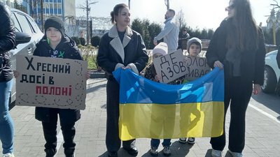 Автопробіг на підтримку військовополонених Автопробіг на підтримку військовополонених
