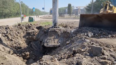 Внаслідок нічних обстрілів у Запоріжжі пошкоджено кілька будівель Внаслідок нічних обстрілів у Запоріжжі пошкоджено кілька будівель
