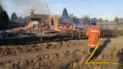 На Житомирщині врятували від пожежі прикордонне село На Житомирщині врятували від пожежі прикордонне село