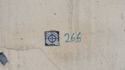 На будівлях Дніпра з'являються мітки, ймовірно для висадки ворожого десанту. Що робити
