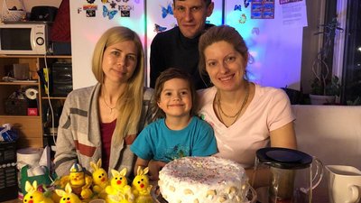 Великдень в умовах карантину: як святкують наші земляки за кордоном