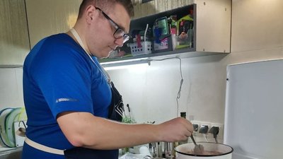 1,5 тонни сирих овочів переробили полтавські волонтери для сухих борщових наборів