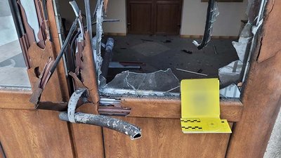 Вибиті двері на Тернопільщині Вибиті двері на Тернопільщині