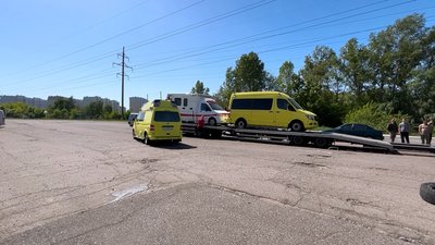 "Швидкі" для евакуації бійців: волонтери на Полтавщині передали техніку для захисників "Швидкі" для евакуації бійців: волонтери на Полтавщині передали техніку для захисників