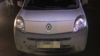 Намагався втекти від патрульних та перевозив контрабанду: в Одесі зупинили водія напідпитку Намагався втекти від патрульних та перевозив контрабанду: в Одесі зупинили водія напідпитку