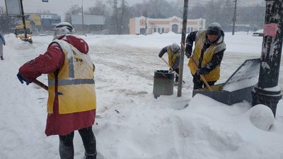 Знову сніжить: яка ситуація на дорогах Чернігівщини? Знову сніжить: яка ситуація на дорогах Чернігівщини?
