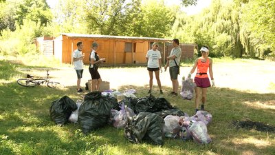 У Рівному збирали сміття на пробіжці і заробили 41 гривню