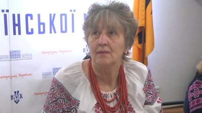Запорізькі майстрині створюють ялинкові прикраси з українською вишивкою Запорізькі майстрині створюють ялинкові прикраси з українською вишивкою