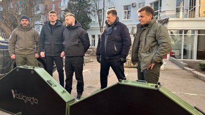 У Житомирі передали безпілотники Десантно-штурмовим військам У Житомирі передали безпілотники Десантно-штурмовим військам