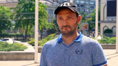 У Дніпрі урочисто підняли стяг кримськотатарського народу з нагоди Дня прапора У Дніпрі урочисто підняли стяг кримськотатарського народу з нагоди Дня прапора