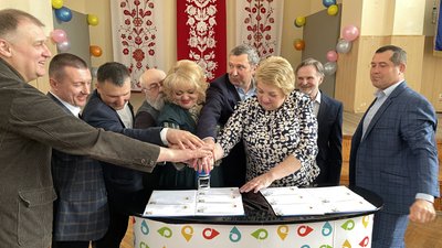 У Полтаві погасили марку, присвячену 110-річчю педагогічного університету У Полтаві погасили марку, присвячену 110-річчю педагогічного університету