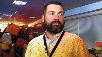 Волонтер з Луцька показав, як російські військові понівечили його дім на Київщині Волонтер з Луцька показав, як російські військові понівечили його дім на Київщині
