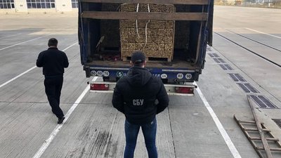 СБУ попередила контрабанду деревини на 200 тисяч доларів