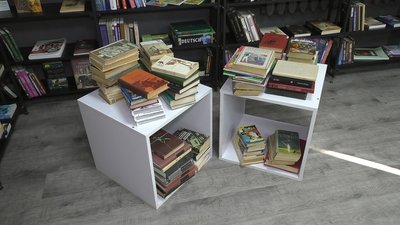 Запорізькі бібліотеки збирають російськомовні книжки на переробку. На отримані кошти купуватимуть сучасну літературу