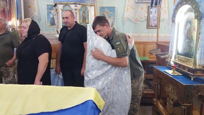 Прощання з військовим Юрієм Качуром на Закарпатті Прощання з військовим Юрієм Качуром на Закарпатті