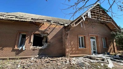 У Слов'янську російські військові обстріляли евакуаційну базу Червоного Хреста