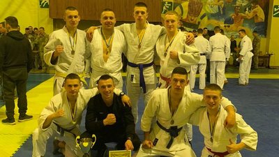 Військовослужбовці Житомира вибороли срібло на чемпіонаті Сухопутних Військ з рукопашного бою