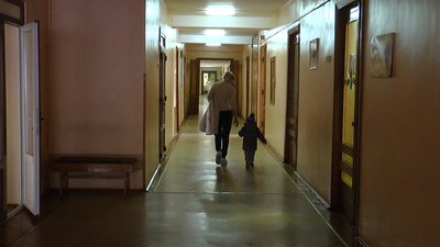 Вперше в Україні. Дівчинці з хворобою Вільсона пересадили печінку від живого донора Вперше в Україні. Дівчинці з хворобою Вільсона пересадили печінку від живого донора